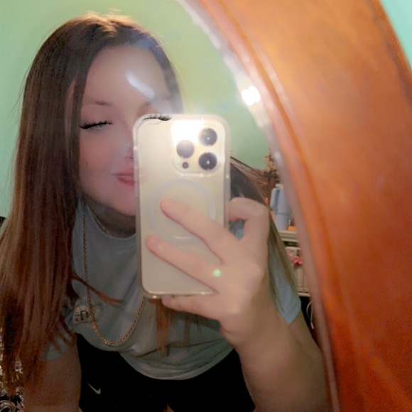 Meet your Posher, Elizabeth - Picture 1 of 1